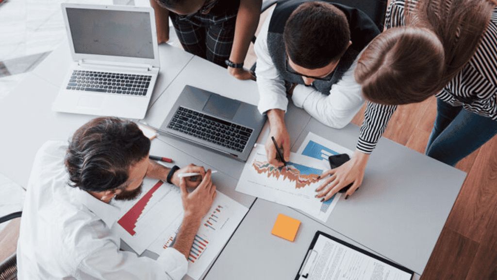 When a Fractional COO Becomes the Missing Link in Growth